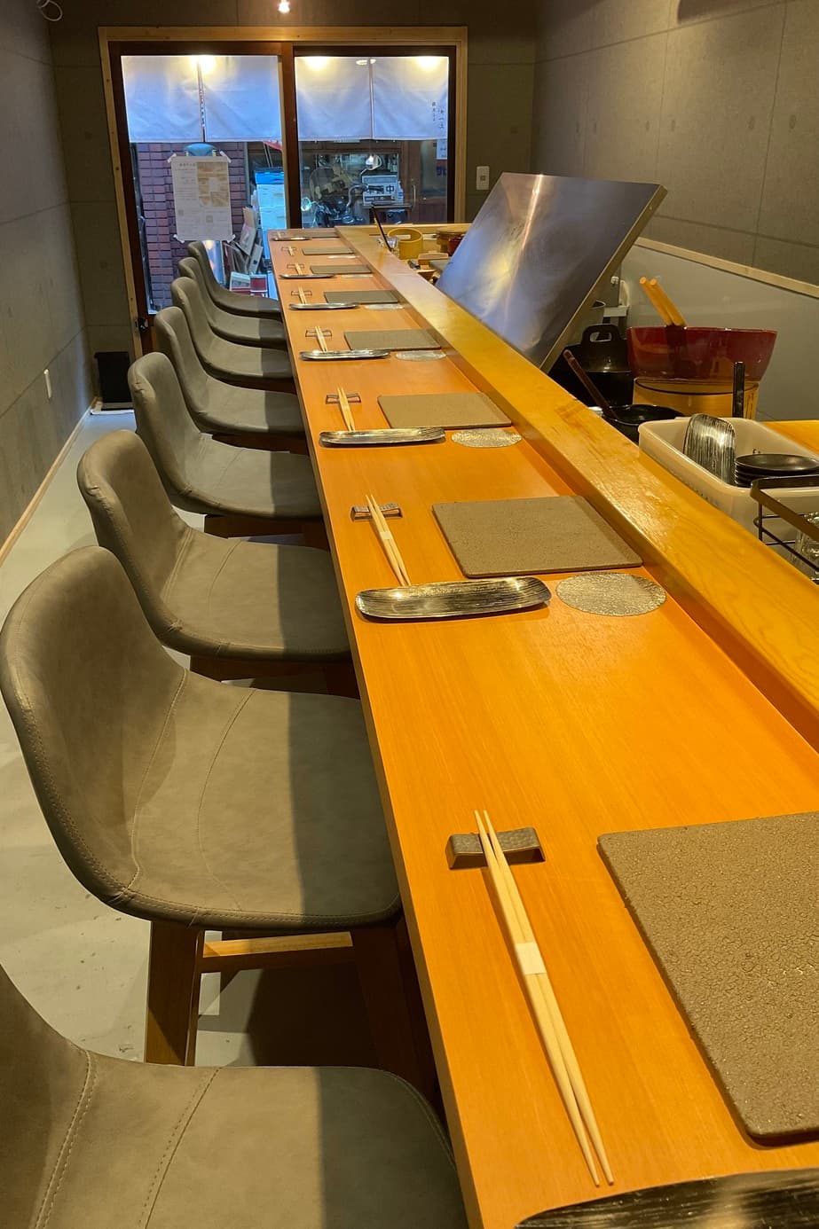 鮨天ぷら かへえ 店内