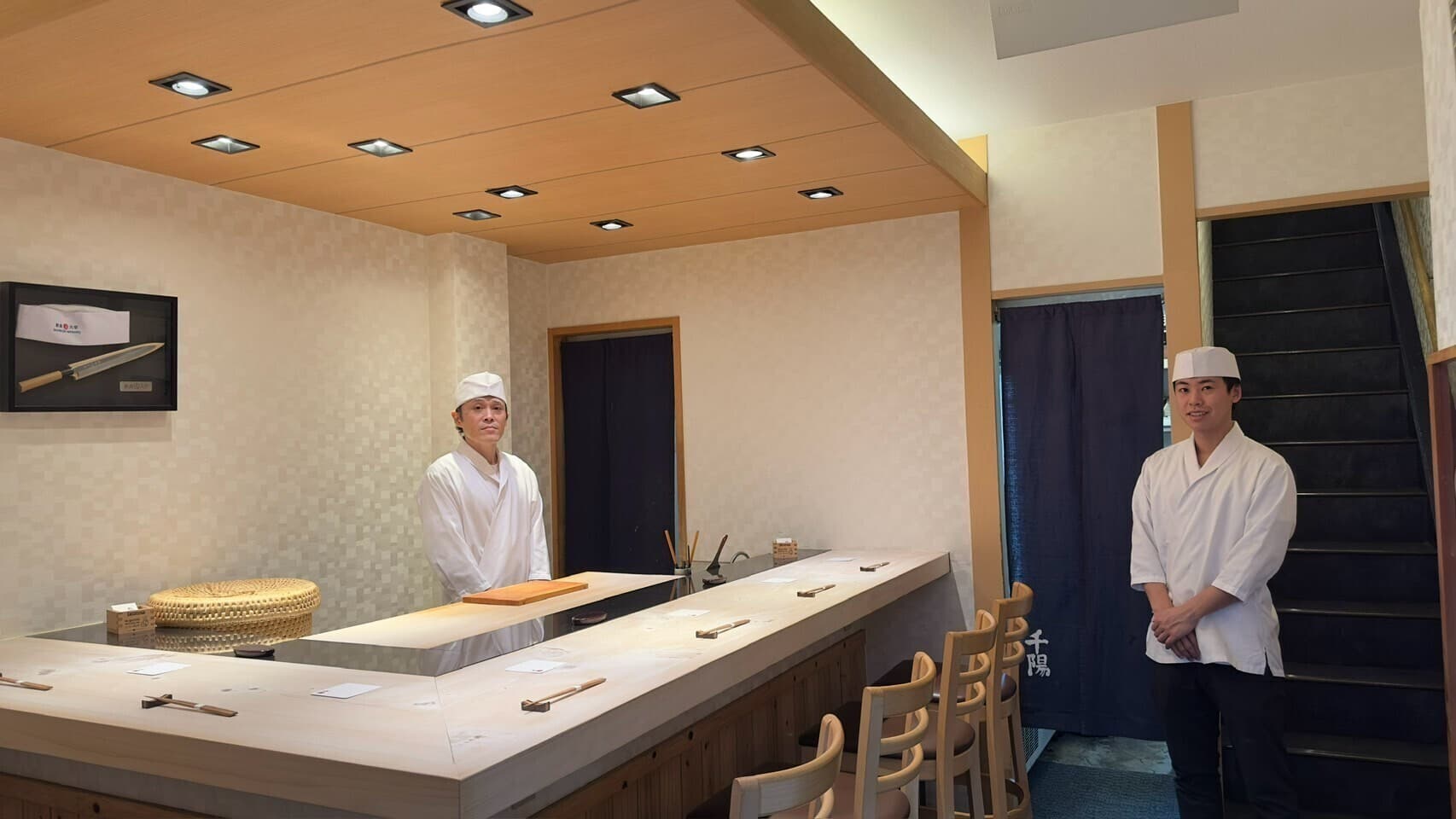 鮨 千陽 店内